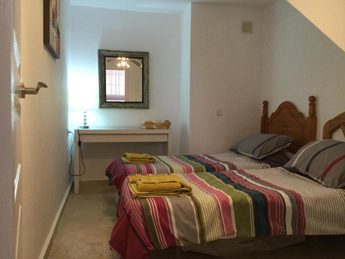 Lovely 2 Bedroom Holiday Apartment In Central Caleta De Fuste Exterior photo